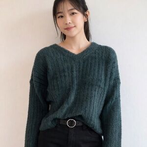Babaton Fuzzy Rib Knit V Neck Sweater‎ Green Size M Cozy Minimalist Classic